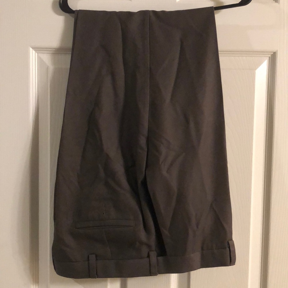 Men’s Haggar 38x29 Brown Dress Pants